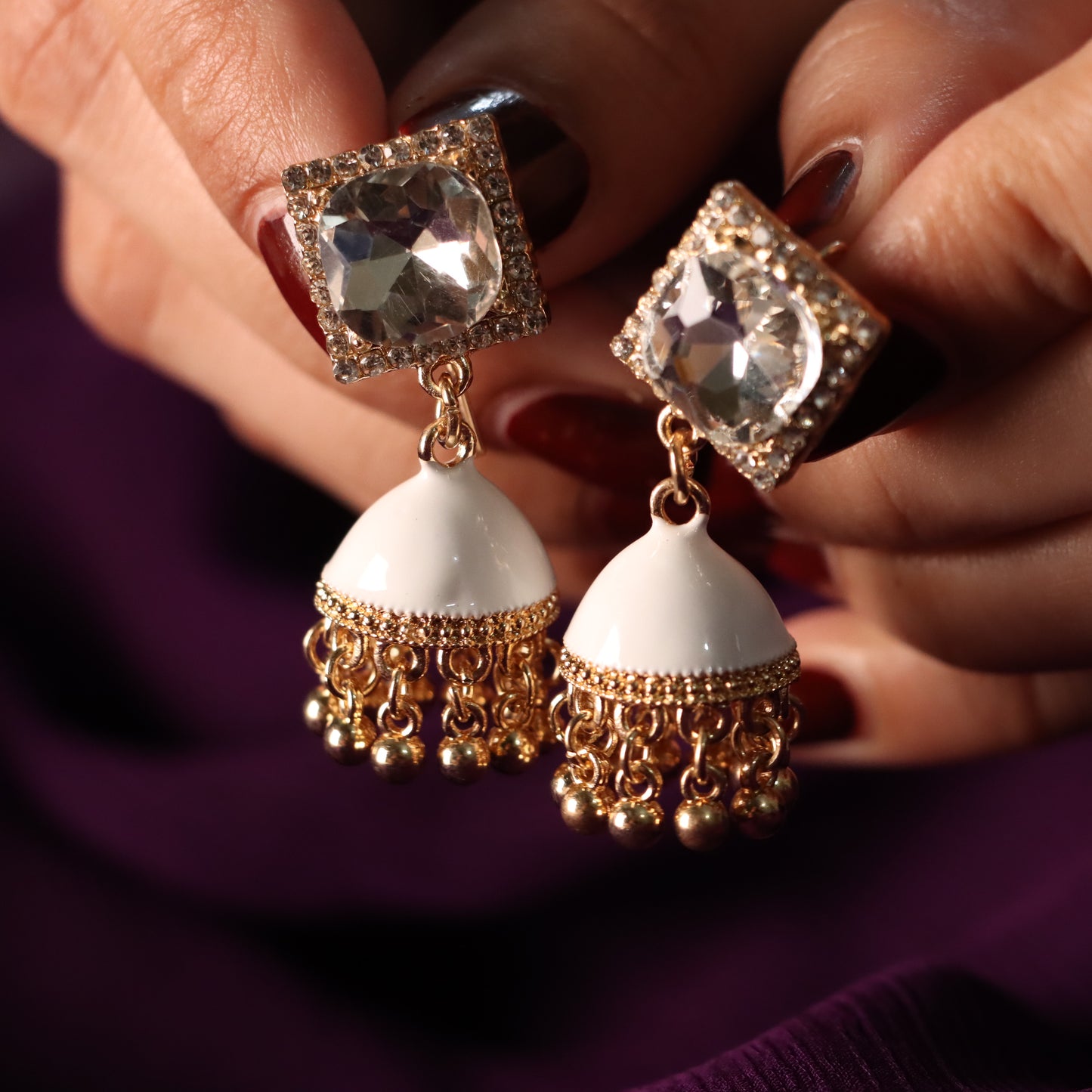 White Jhumki