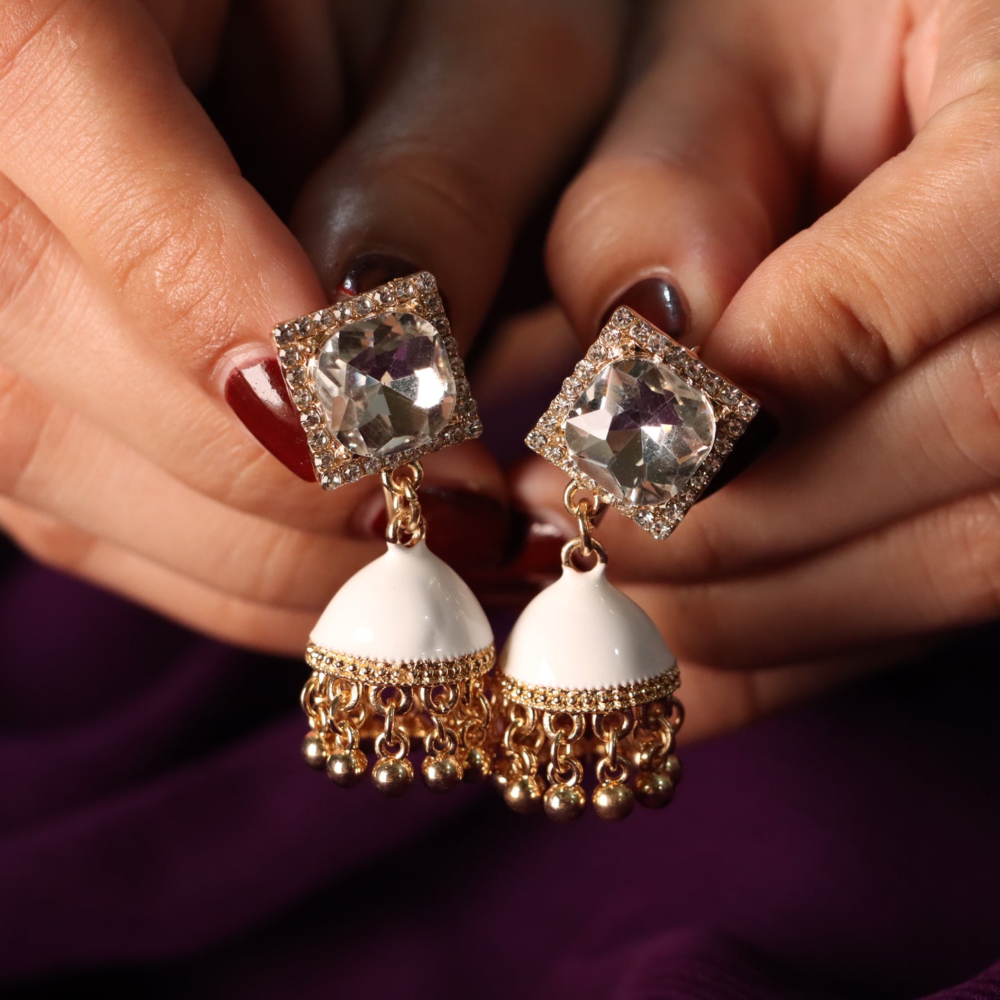 White Jhumki
