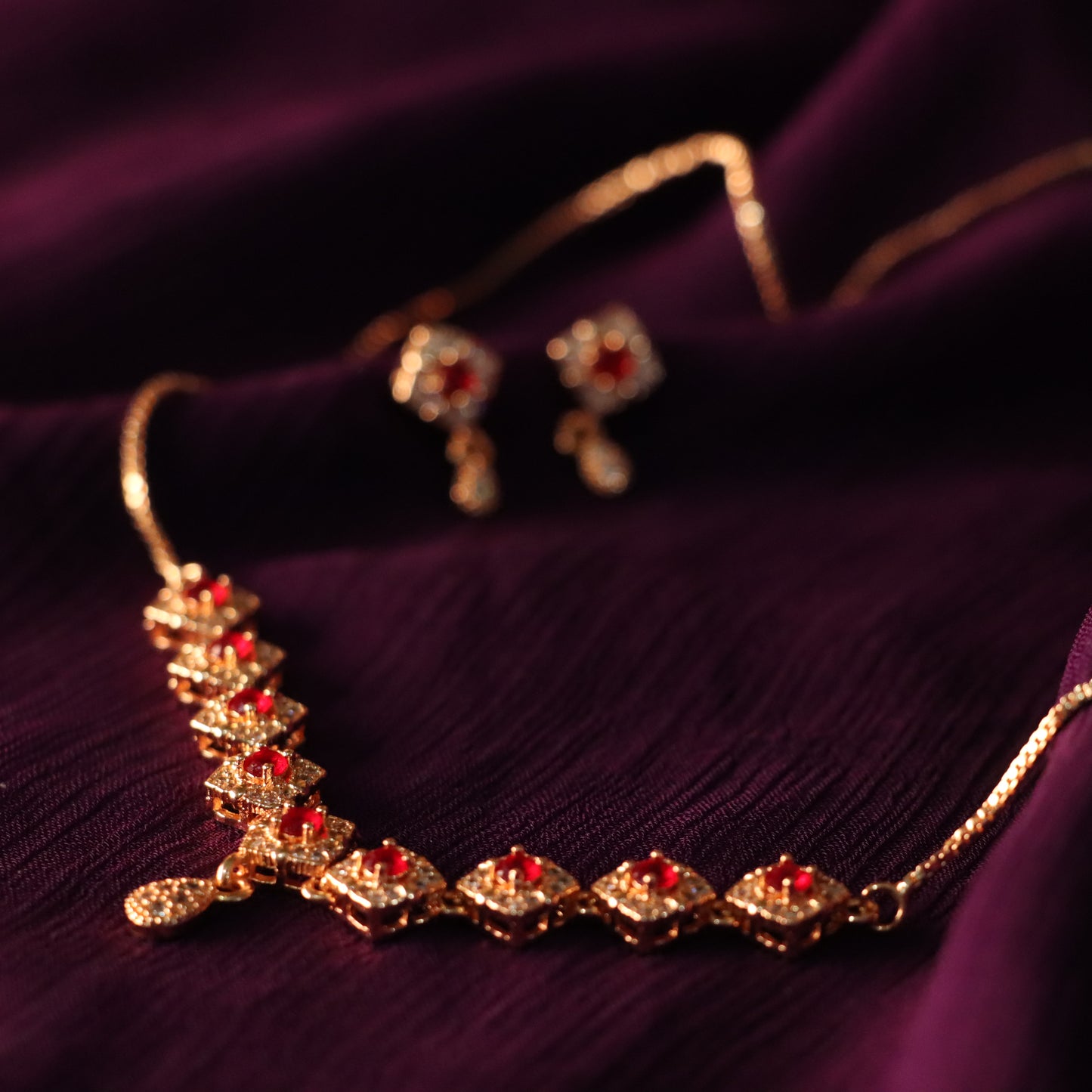 Red Gemstones Golden Necklace with Earrings