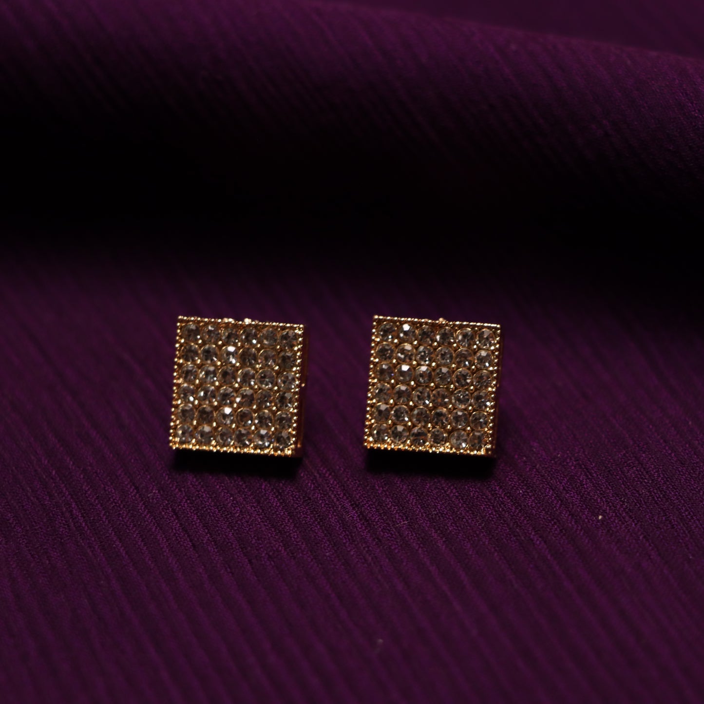 Golden Necklace with Earrings & Rings