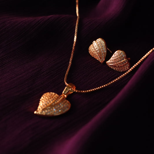 Golden Heart Necklace with Earrings